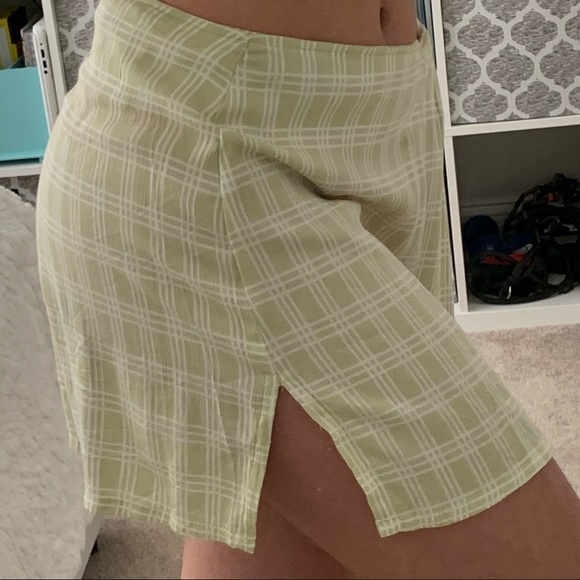 MOTEL - mini skirt in sage check - Picture 10 of 11